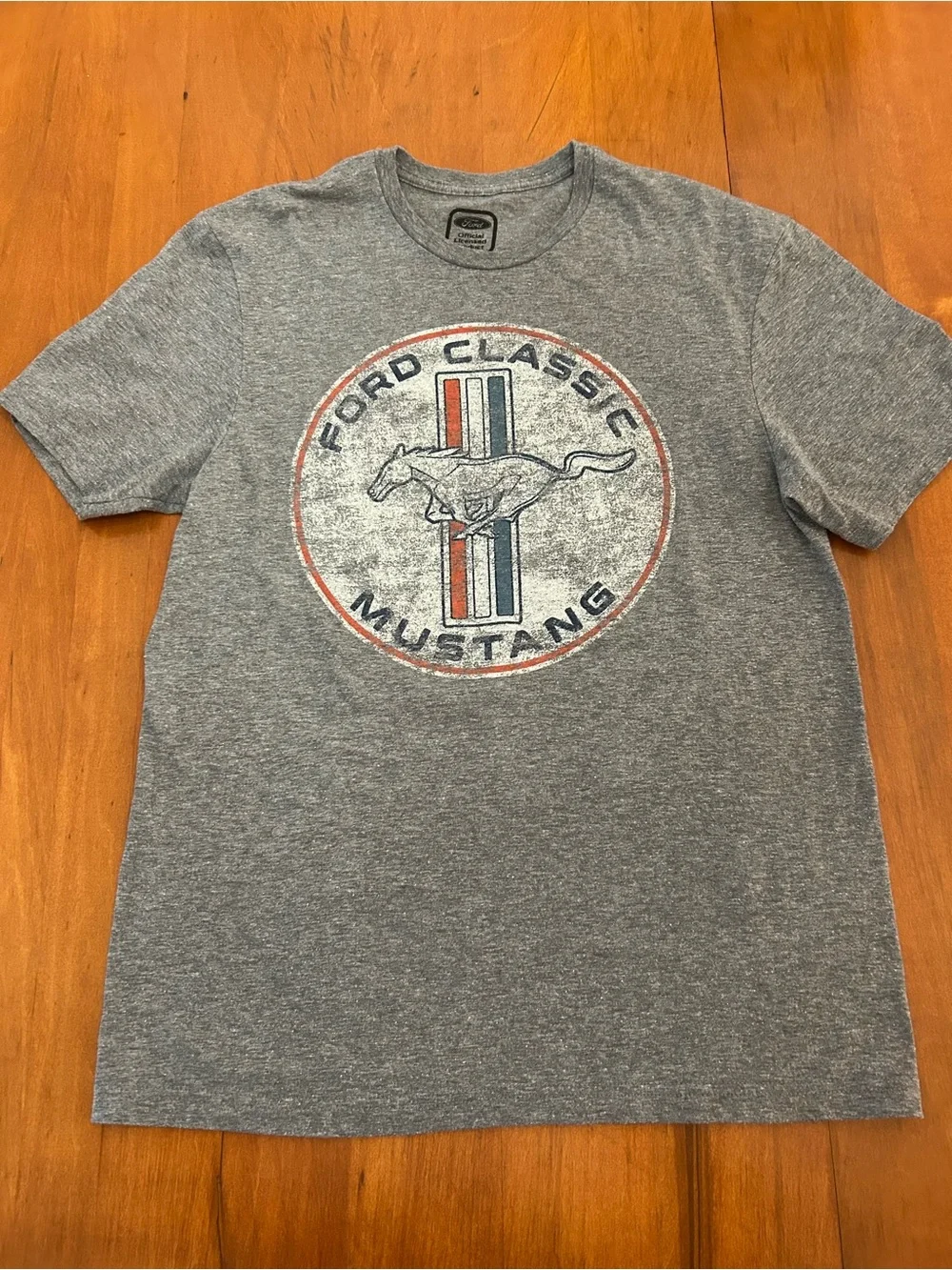 Ford Classic Mustang Graphic Tee Gray Adult Medium Distressed Retro T-Shirt - Picture 2 of 8